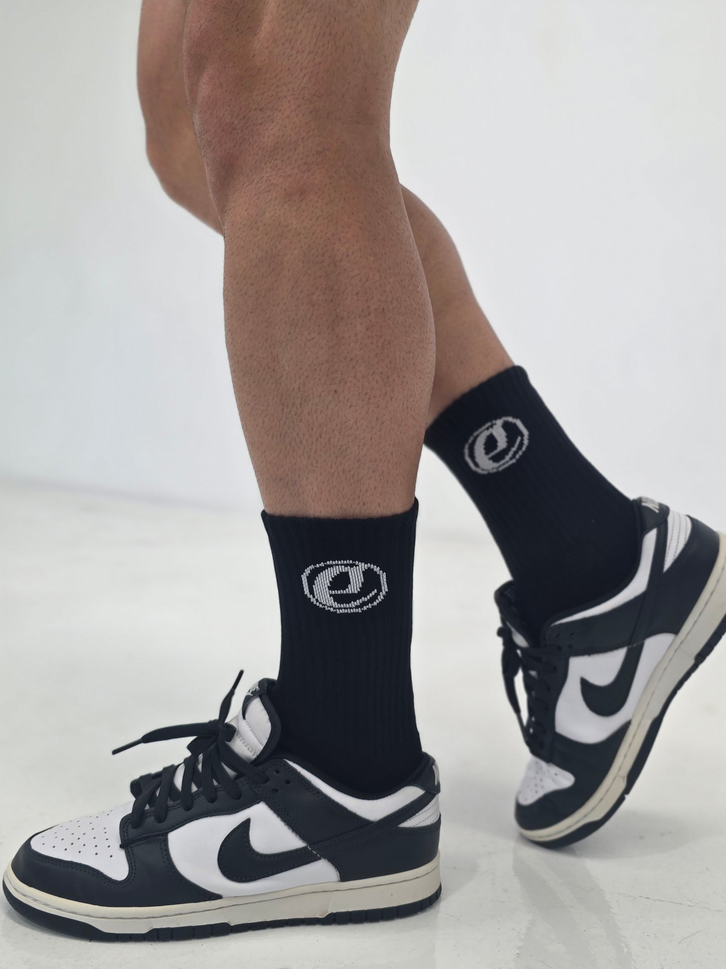 Black E logo socks